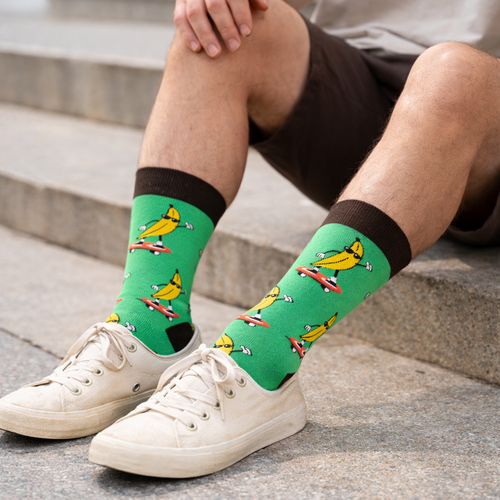 3 Feathers Go Bananas Design Cotton Long Socks Free Size Fits 38-44 for Unisex - Green