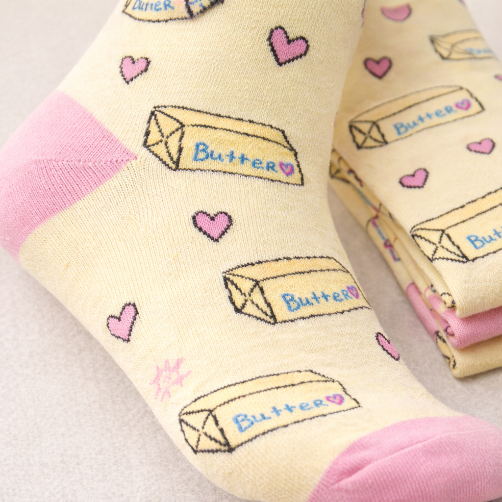 3 Feathers Buttery Design Cotton High Ankle Socks Free Size Fits 36-41 for Women - Simone